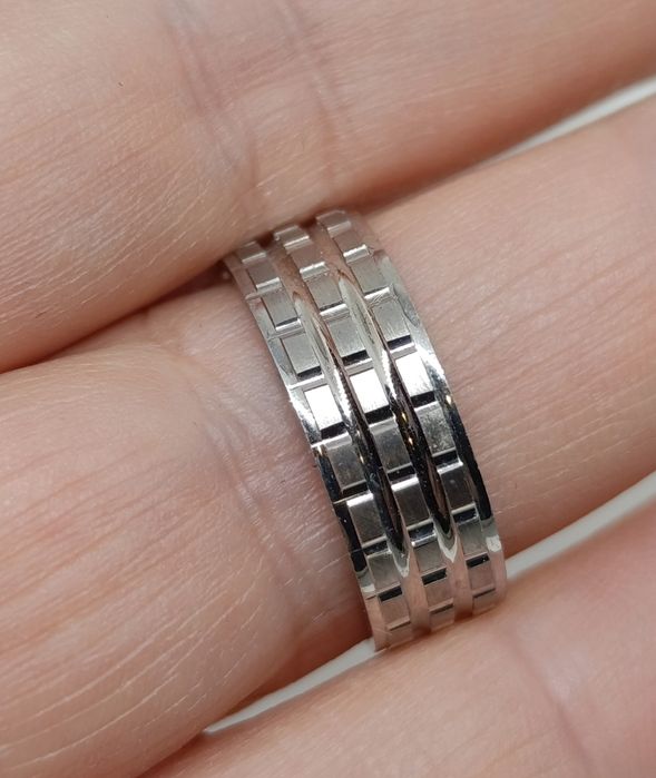 Obrączka grawerowana rozmiar 18 srebro 925