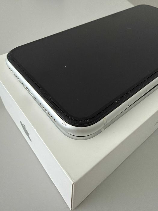 iPhone XR Branco 64GB