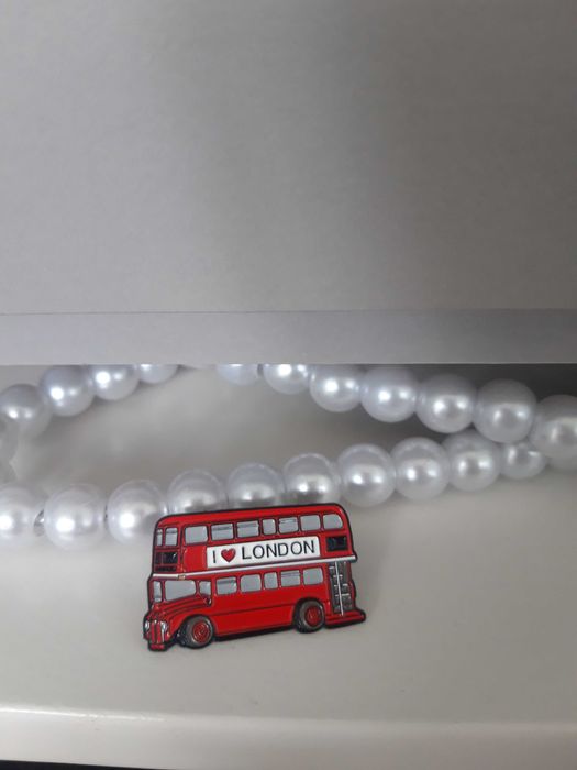 Emaliowana przypinka  I love london czerwony londynski autobus