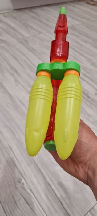 Sprzedam pistolet na wodę