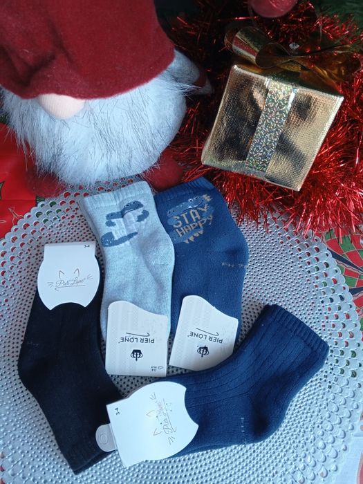 Повний розпродаж махрових колготок і носочків