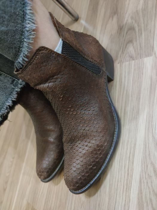 Продам кожаные козачки