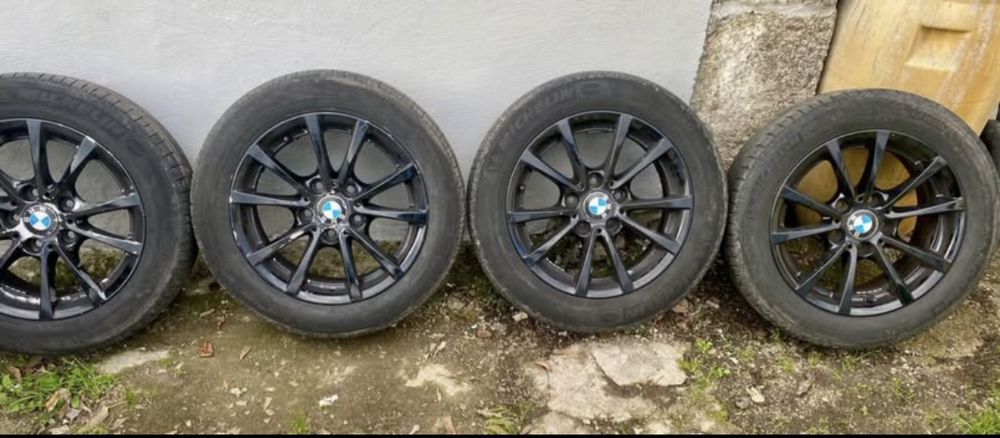 Jantes universais cor preta