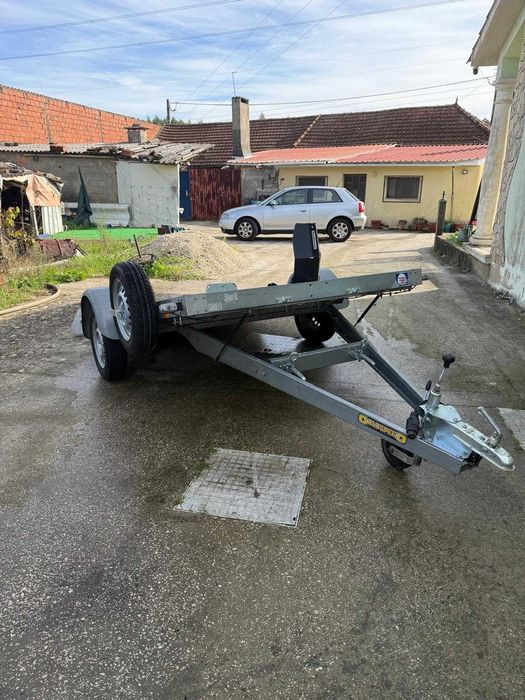 Reboque em ótimo estado