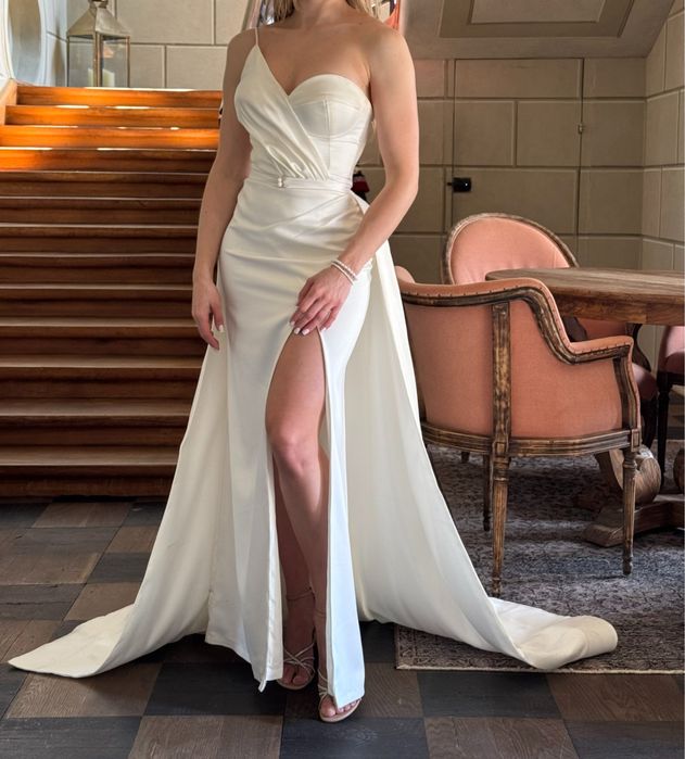 Suknia ślubna satyna biala Lavika 36 38 syrenka dopasowana tren gorset