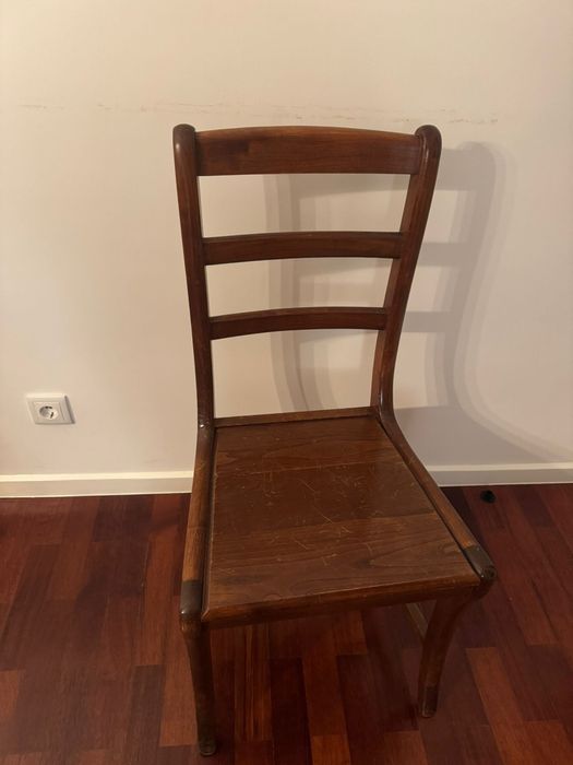Conjunto mesa de jantar + 8 cadeiras madeira maciça