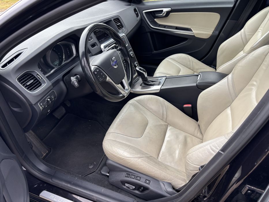 Volvo V60 d6 hibrido plug-in 2013