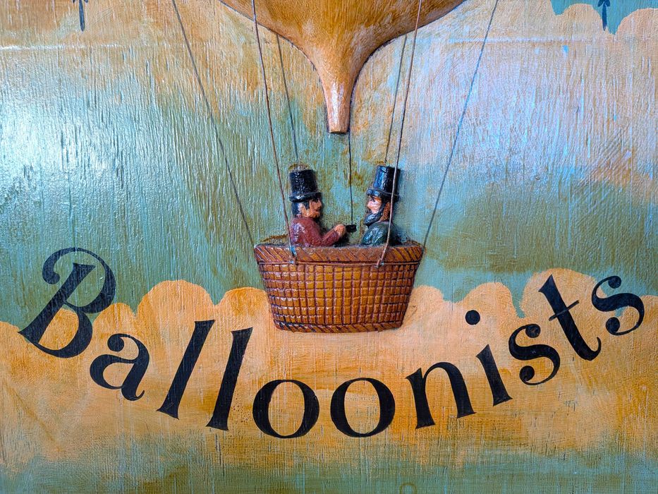 Placa de Parede Vintage anos 70 em Madeira "The Balloonists"