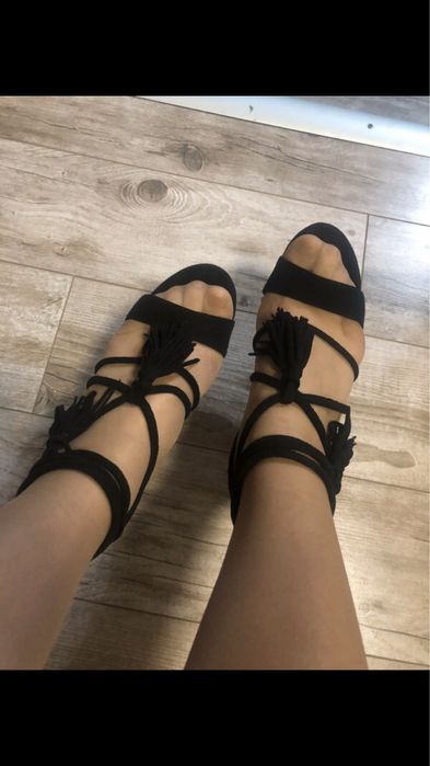 Buty sandały  szpilki frędzle  rozmiar 39