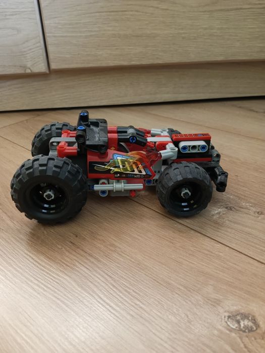 Lego Technic 42073 Wyscigówka