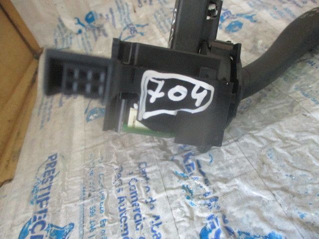 Conjunto / manetes de luzes e limpa vidros AUDI A3 (8P1)