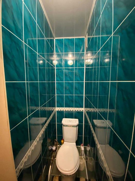 Велика, простора,3к -В хорошому районі з суперовим ремонтом, поверх ок