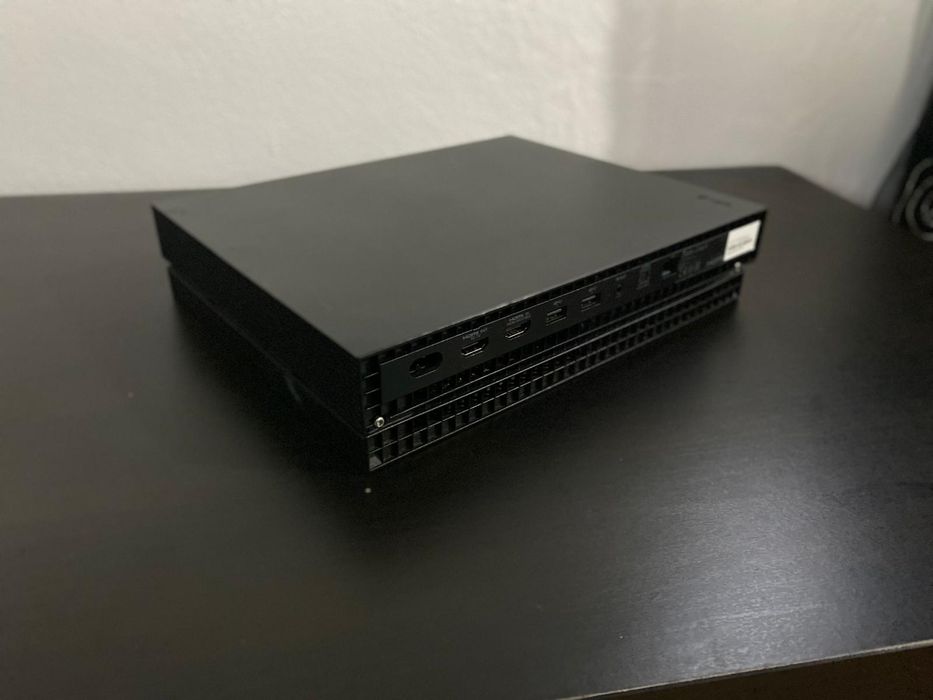 Consola XBOX One X