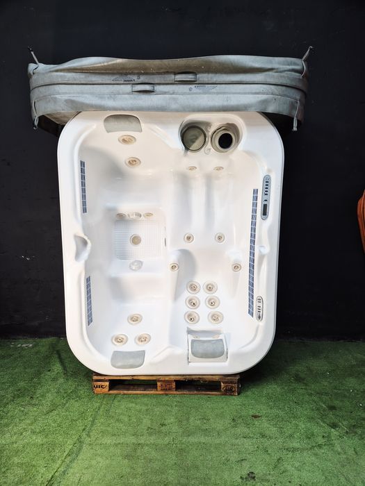 Jacuzzi ogrodowe używane 3️⃣ osobowe Dimension One