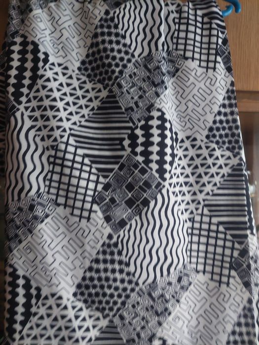 Material na ubrania ,sukienki ,spodnice i inne