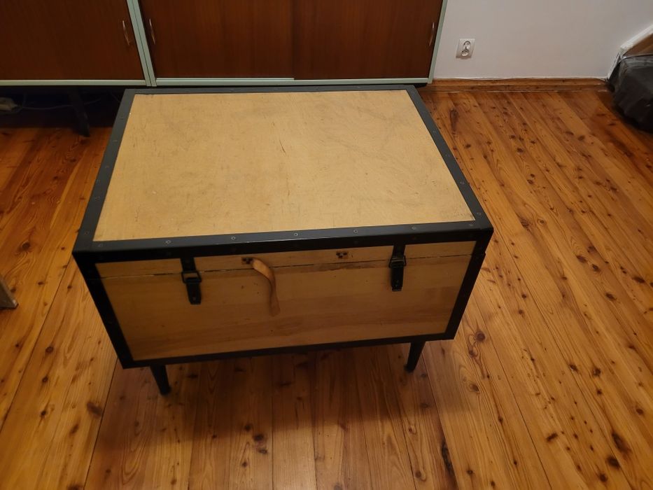 Odrestaurowana skrzynia stolik ława loft PRL