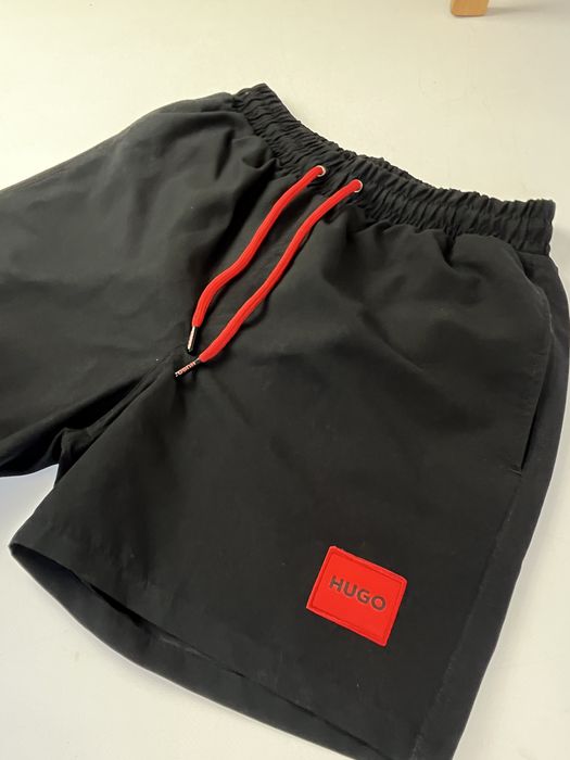 Шорти hugo boss чорні