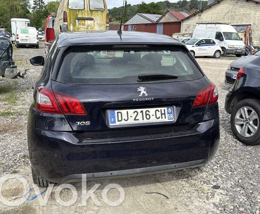 Бампер Peugeot 308 розборка шрот