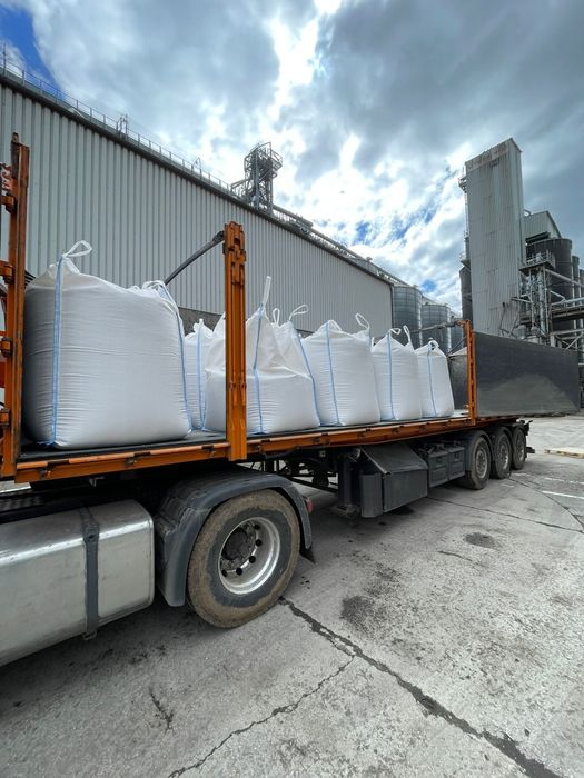 Transport materiałów sypkich ( kruszywa, węgiel, koks, zboże, palety )