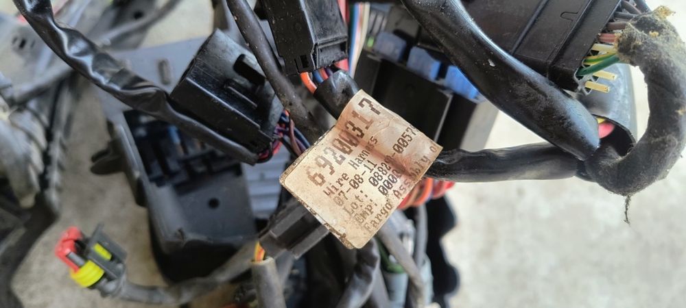 Проводка двигателя Harley Davidson XL1200/883