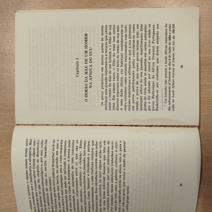 Estrutura e Função nas Sociedades Primitivas - A. R. Radcliffe- Brown