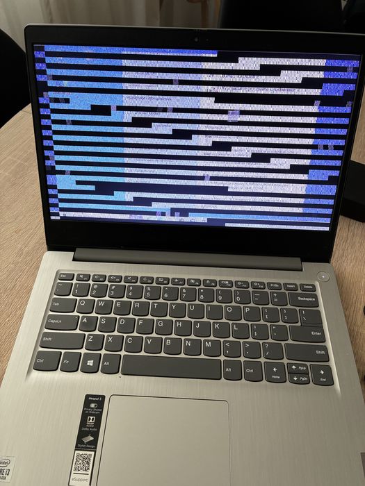 lenovo ideapad 3 14iil05 i3 8GB ram 256SSD