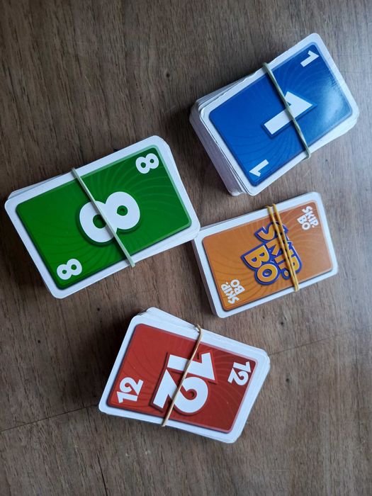 Karty do gry SKIP-BO