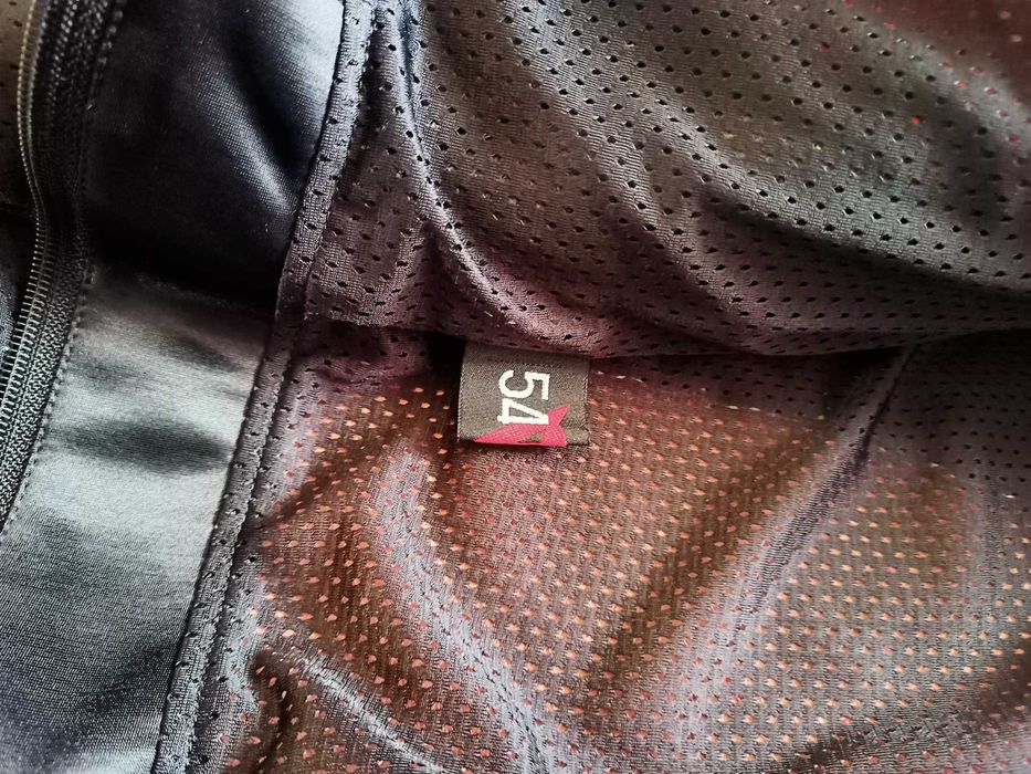 Мотокуртка,Мотокостюм Dainese