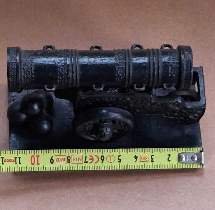 Царь пушка чугун