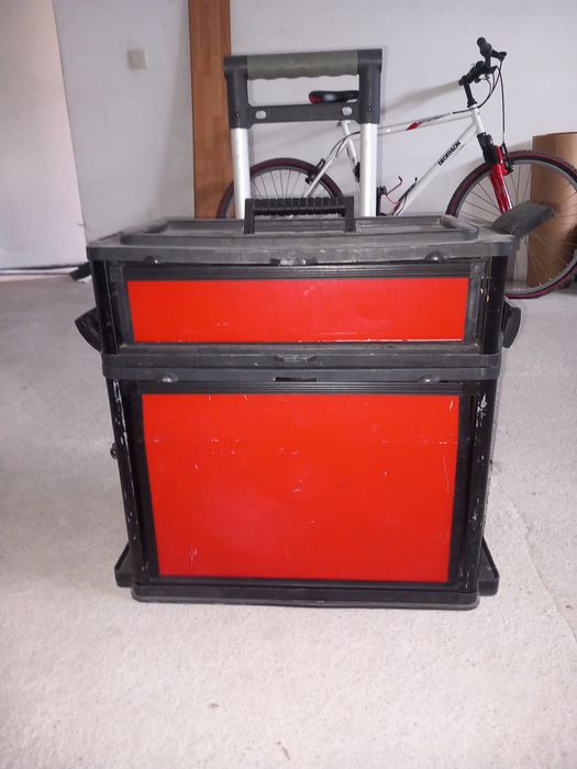 rolling tool box459132785163642880
