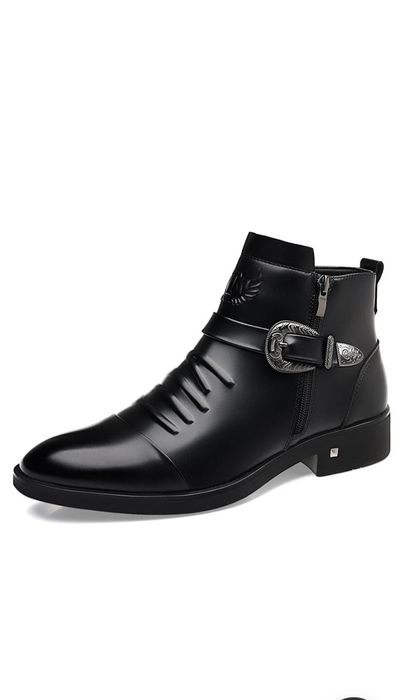 Novo Botas de homem de cano curto com bico fino,