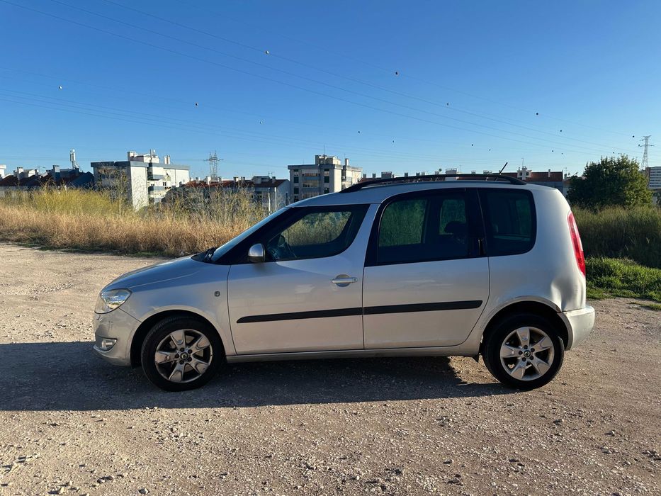 SKODA ROOMSTER 1.6 TDI CLASSIC – 2012 – apenas 78.000 KM