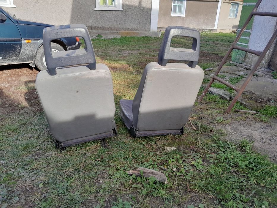 Автосидіння, крісла