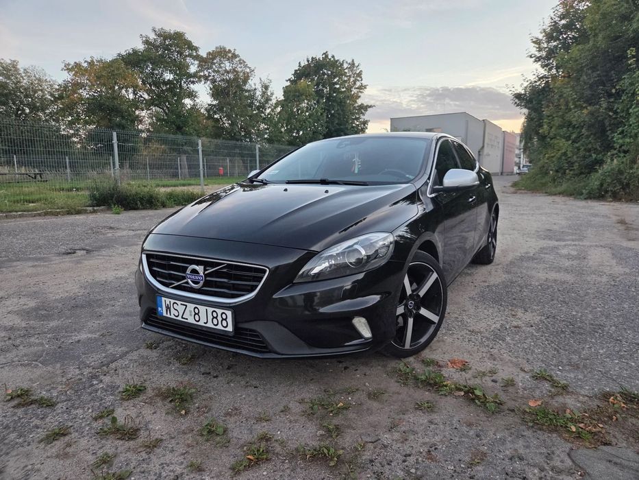 Volvo V40