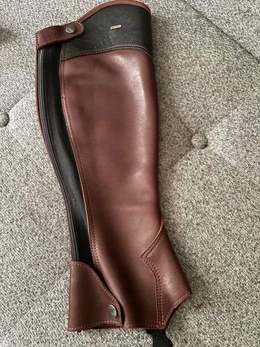 Czapsy Hippica Windsor nowe