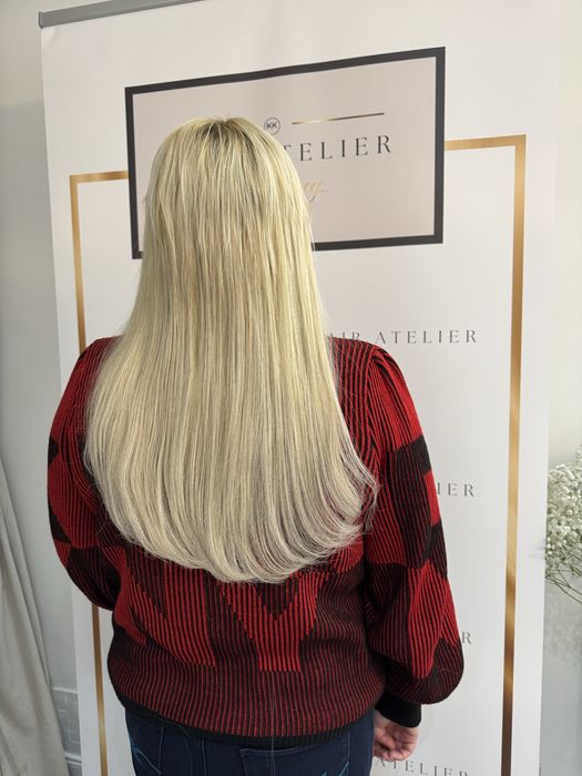 Przedłużanie zagęszczanie włosów