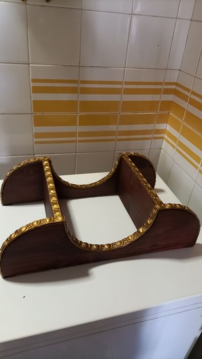 Estante pequena decorada , com ou sem  frascos