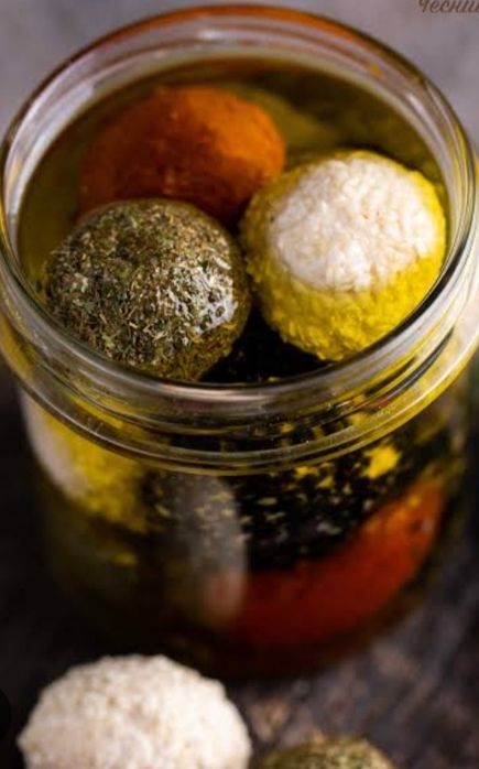 () Сімейна ферма ()