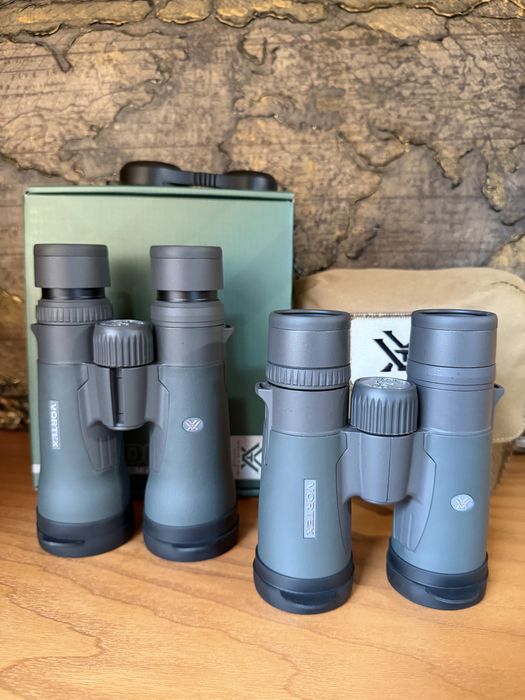 Бінокль VORTEX Razor HD 10x42