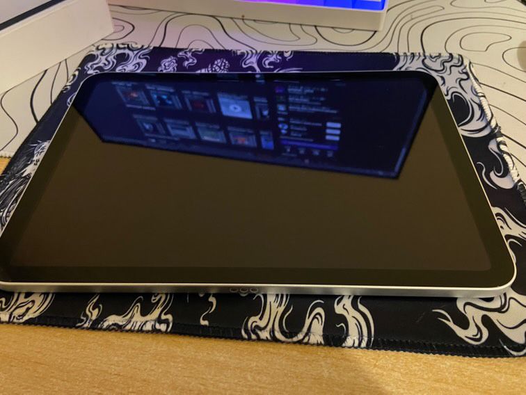 Sprzedam ipad 10.9 64 gb