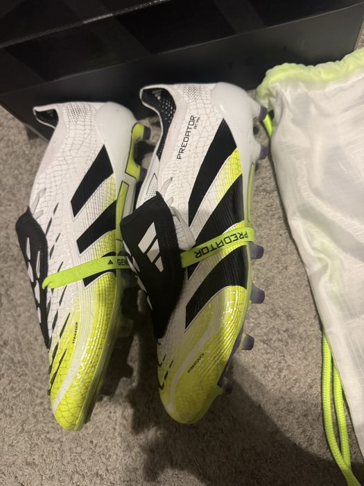 Chuteiras adidas novas