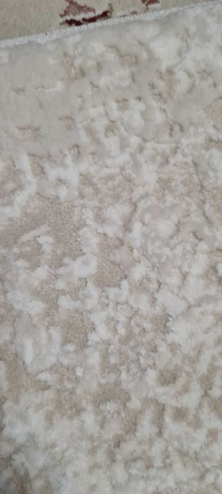 Коврова доріжка нова