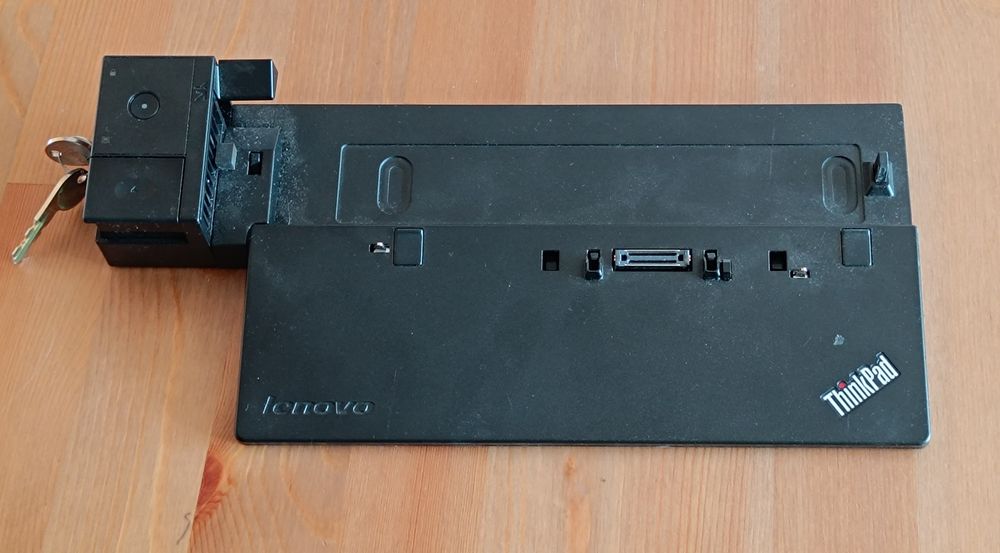 ThinkPad Doc Pro 40A1