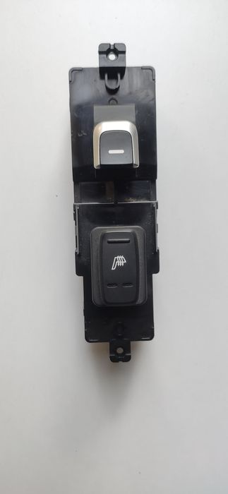 Кнопка склопідйомника заднього правого  93590C5010WK Kia Sorento 14-20