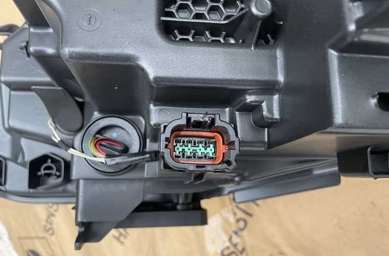 otica frontal DT nissan qashqai II J11 . fase 1 . LED