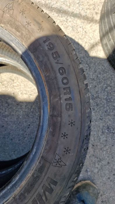 À venda vários pneus em cexcelente estado