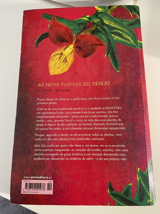 Livro “As Nove Plantas do Desejo” de Margot Berwin