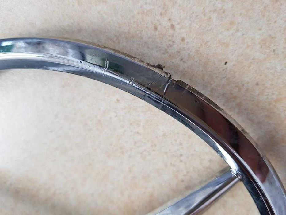 Znaczek emblemat Mercedes W251