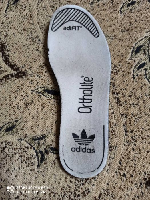 Кросівки дитячі Adidas originals.