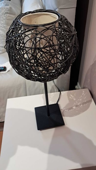 Candeeiros mesinha cabeceira